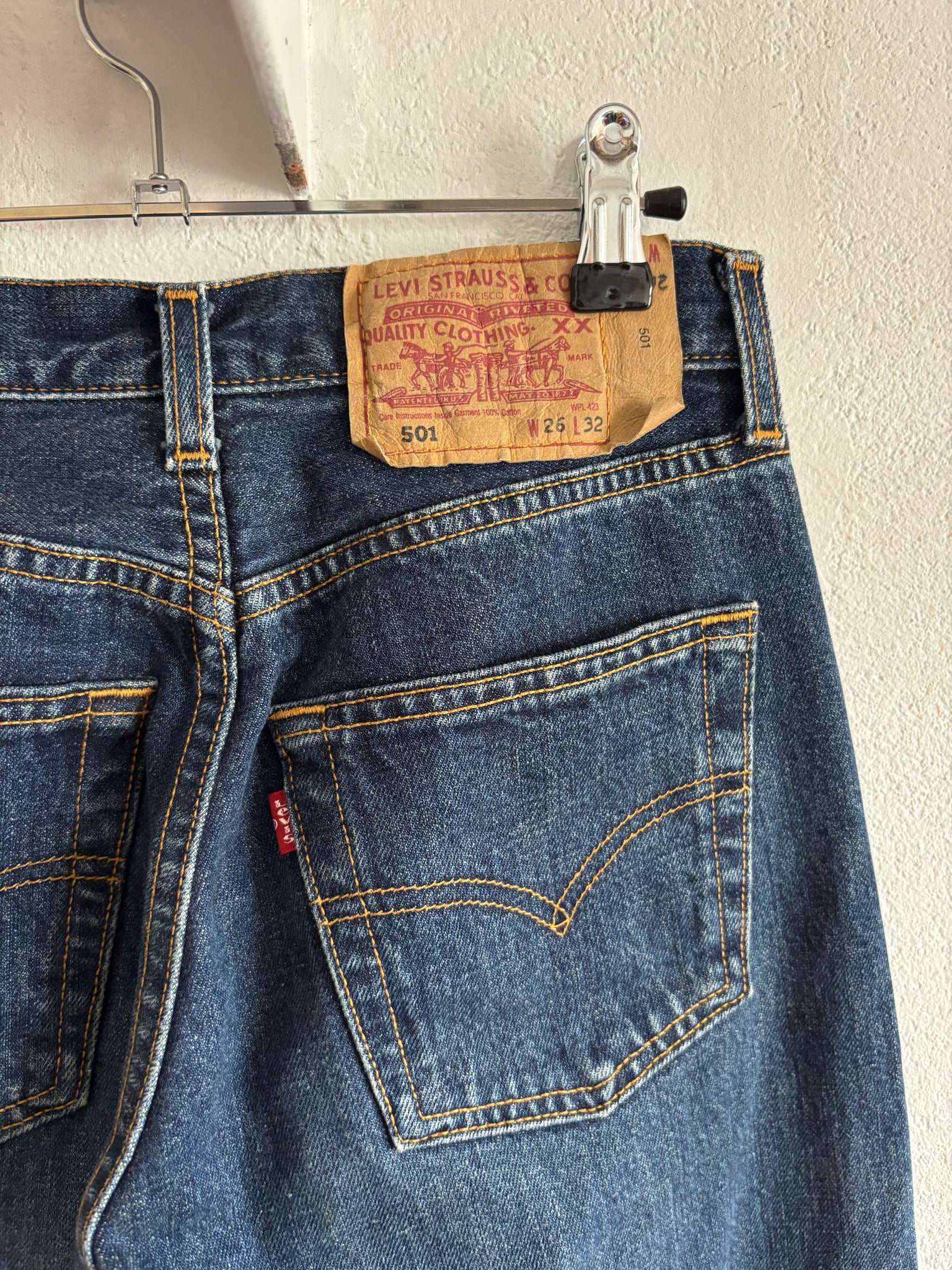 Levi's 501 W26 L32 raccourci 1999