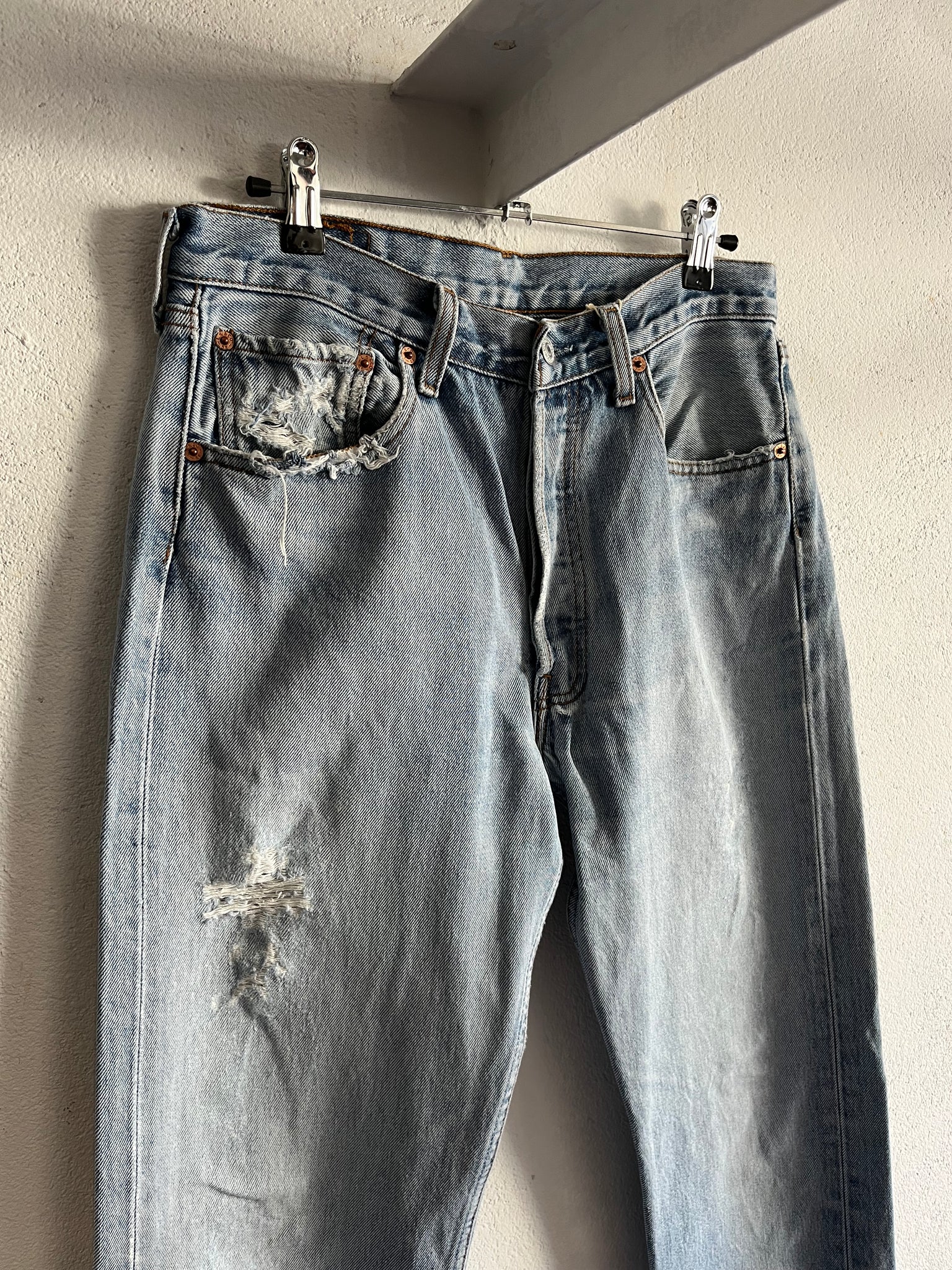 Levi's 501 W32 raccourci 1997