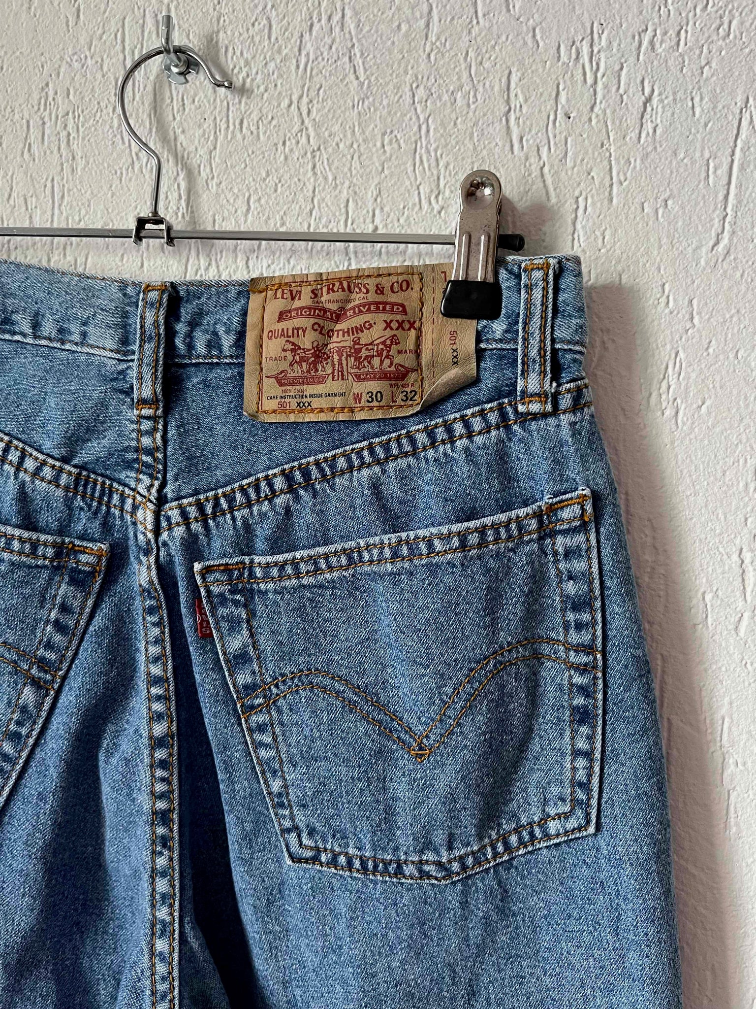 Jean Levi's 501 W30L32 1993